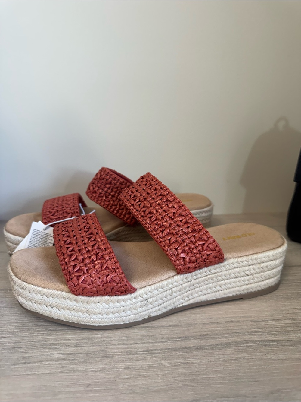 Old Navy Double-Strap Espadrille Platform Sandals - Picture 7 of 13
